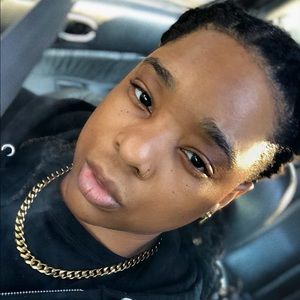 Meet your Posher, Reese